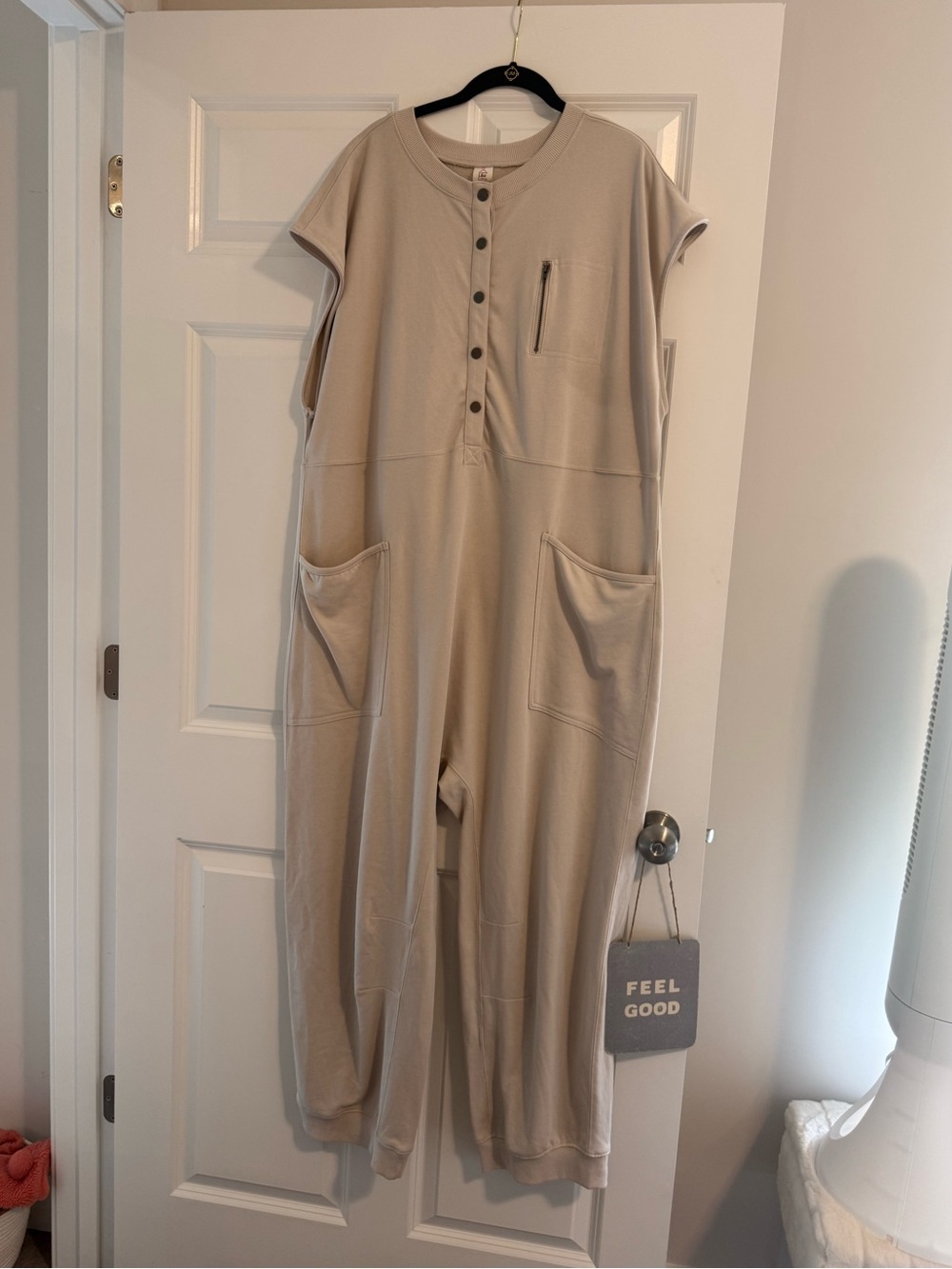 NWOT Women’s Relaxed Utility Jumpsuit